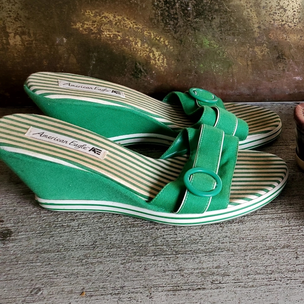 American Eagle Wedge